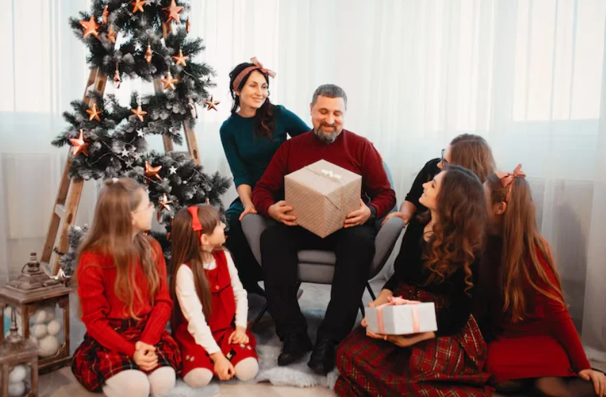 Meaningful Holiday Gifts That Bring Families Together